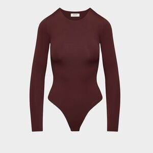NWT Aritzia Babaton Contour Crew Bodysuit—Sumac Burgundy